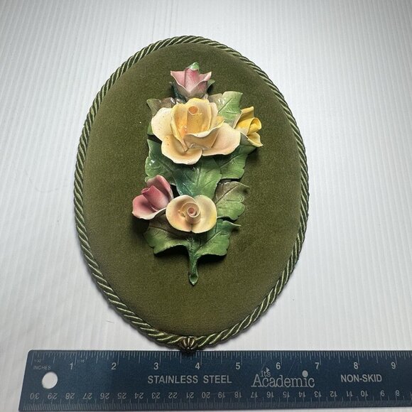 Roses Vintage Porcelain Made In Italy Heygill Capodimonte Velvet Wall Art 1970's - Picture 1 of 9